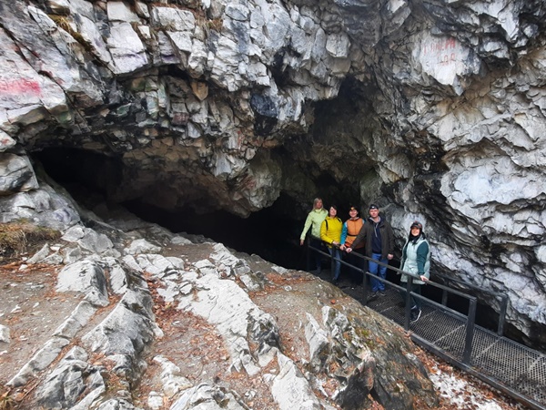 Поход на гору и пещеру Сугомак