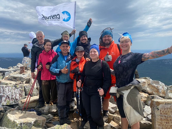 вершина горы Большой Иремель