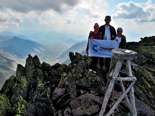 поход по Северному Уралу с подъёмом на Тельпосиз